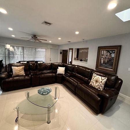 Modern Miami Oversized 3 Bedroom In Central Location Kültér fotó