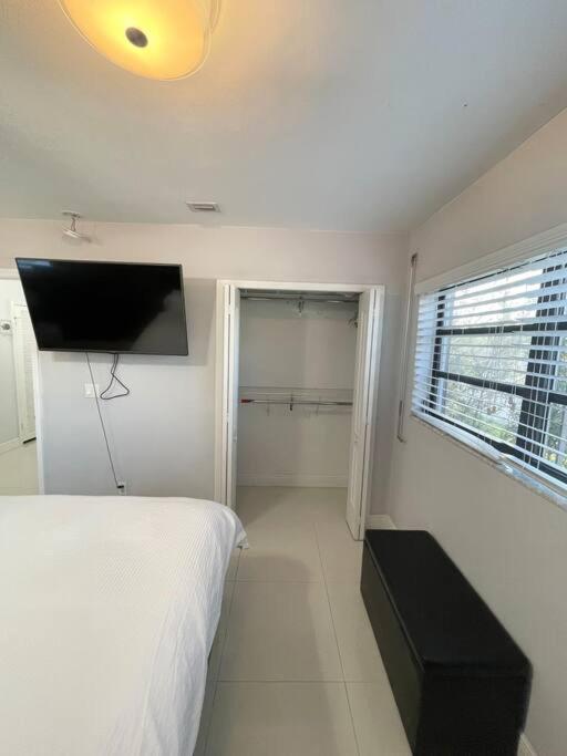 Modern Miami Oversized 3 Bedroom In Central Location Kültér fotó