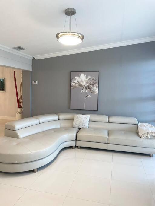Modern Miami Oversized 3 Bedroom In Central Location Kültér fotó