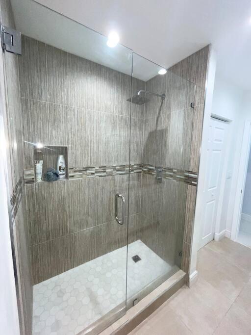 Modern Miami Oversized 3 Bedroom In Central Location Kültér fotó
