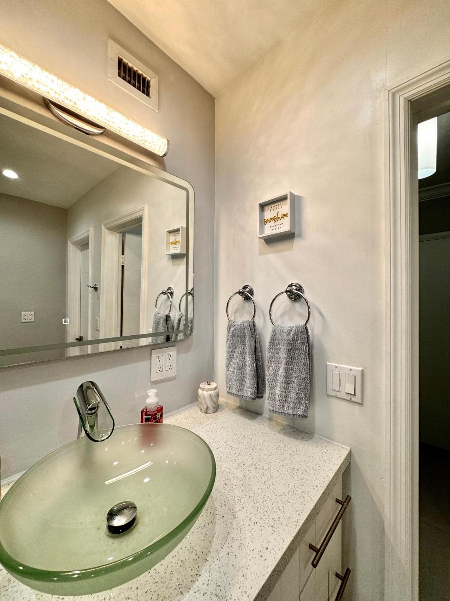 Modern Miami Oversized 3 Bedroom In Central Location Kültér fotó